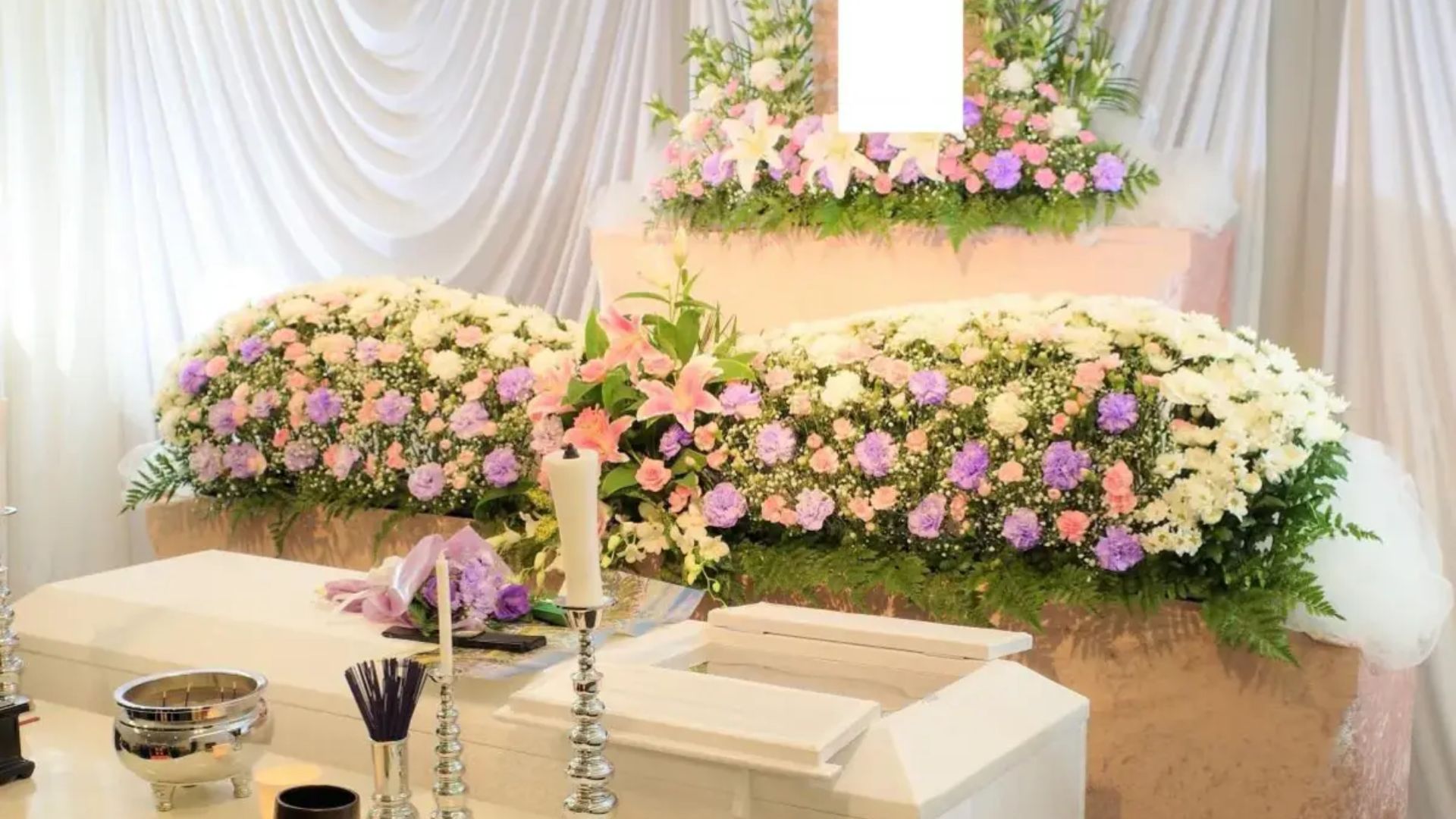 大田区葬儀相談室の１日葬の祭壇の写真